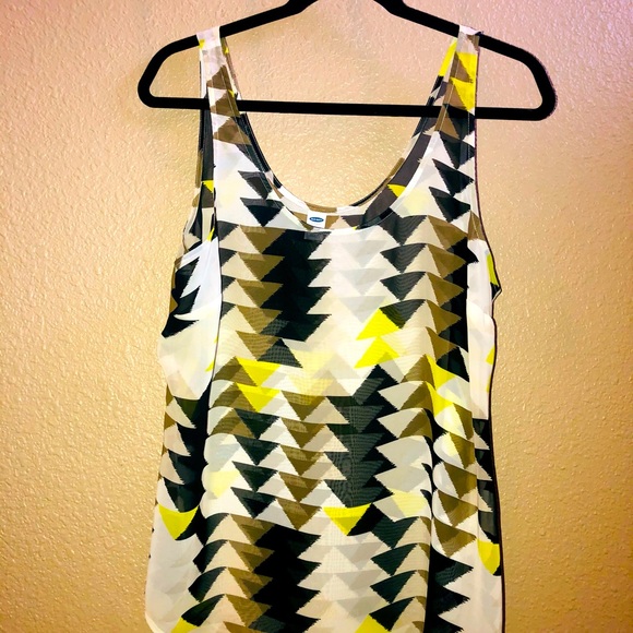 Old Navy Tops - NWOT Old Navy Geo Print Tank! Large.